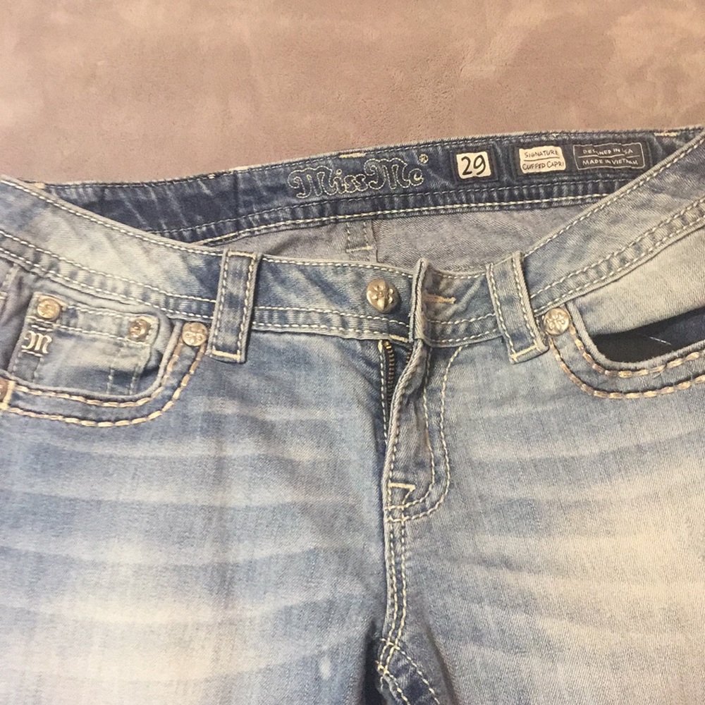 Miss Me crop jeans